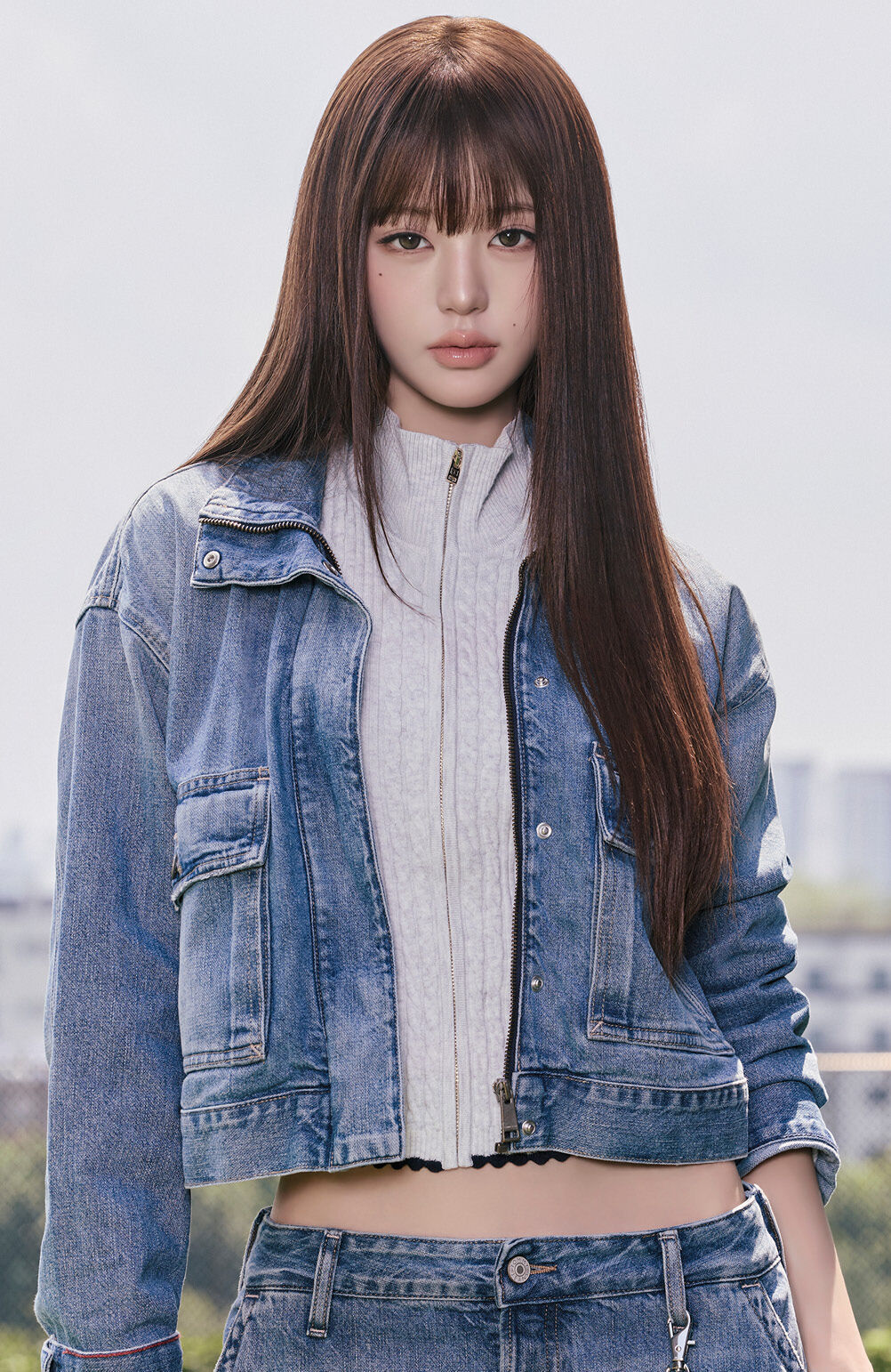 Tops and denim made for every look, styled by JANG WON YOUNG.